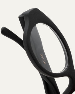 sustainable oval-shaped eyewear