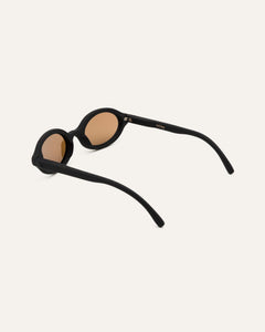 oval-frame sunglasses